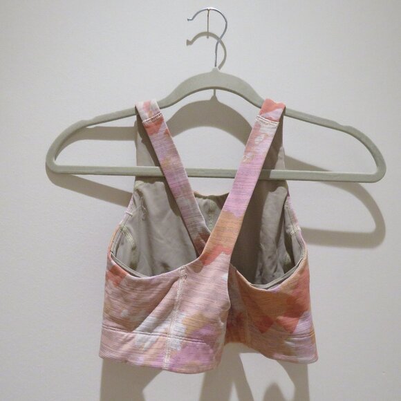 OUTDOOR VOICES Tech Sweat Racerback Sports Bra in Coral Stroke Camo Athleisure - Picture 9 of 13